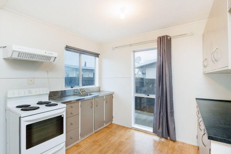 Photo of property in 73a Kaimanawa Street, Kelvin Grove, Palmerston North, 4414