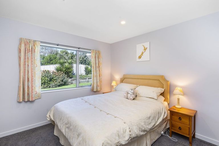 Photo of property in 242 Peka Peka Road, Peka Peka, Waikanae, 5391