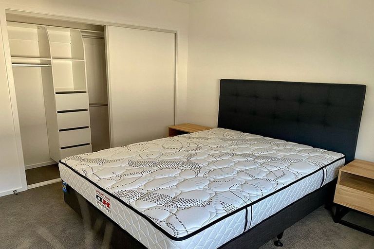 Photo of property in 2/45 Division Street, Riccarton, Christchurch, 8041