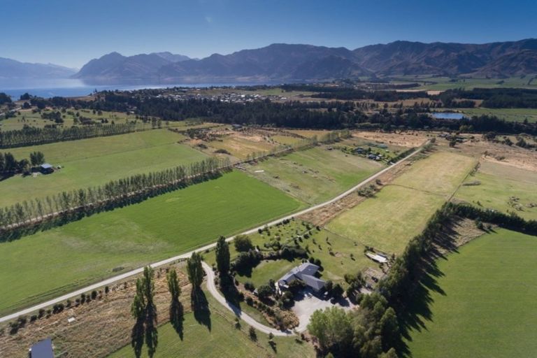 Photo of property in 1044 Lake Hawea-albert, Albert Town, Wanaka, 9382