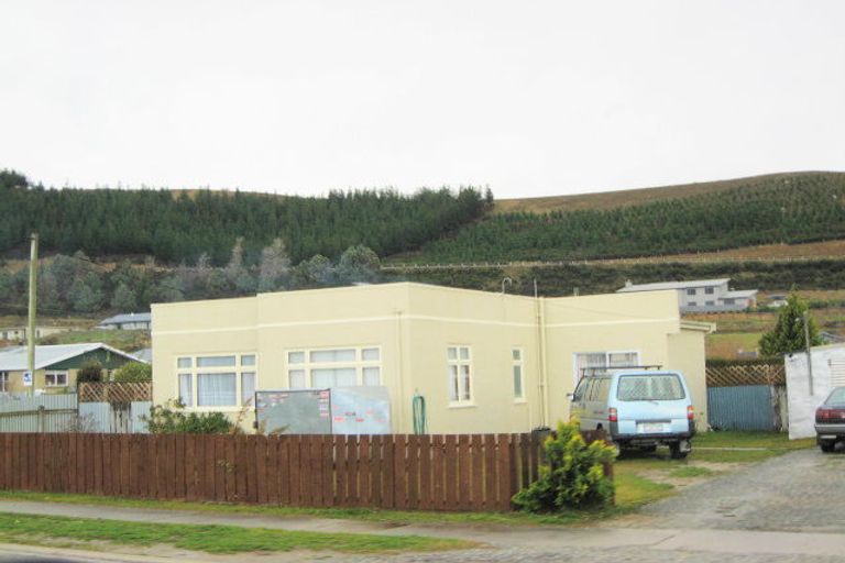 Photo of property in 100 Hazlett Street, Clyde, 9330