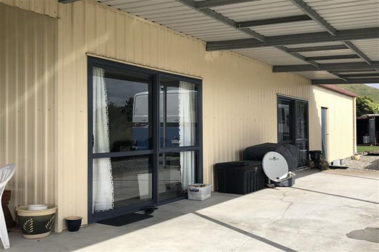 Photo of property in 60 Duncan Street, Ward, Seddon, 7285