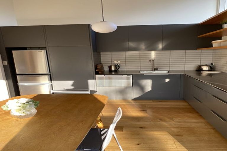 Photo of property in 72 Idris Road, Fendalton, Christchurch, 8052