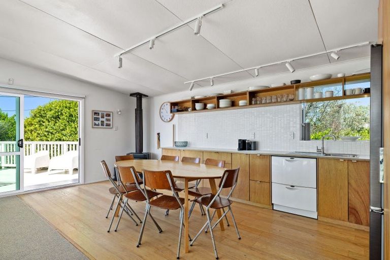 Photo of property in 48 Blue Pacific Parade, Riversdale Beach, Masterton, 5872