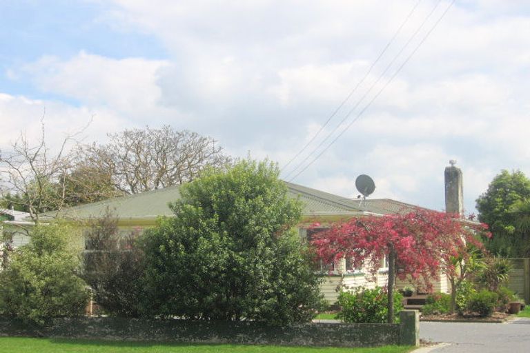 Photo of property in 14 Glenfield Road, Owhata, Rotorua, 3010