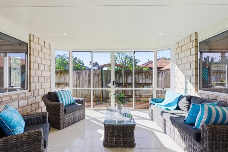 Photo of property in 29 Saint Heliers Place, Papamoa Beach, Papamoa, 3118