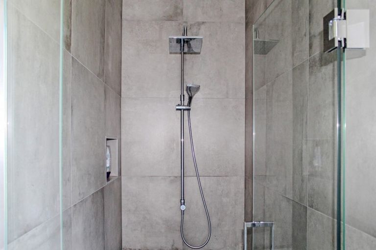 Photo of property in 15 Cyprus Place, Fitzherbert, Palmerston North, 4410