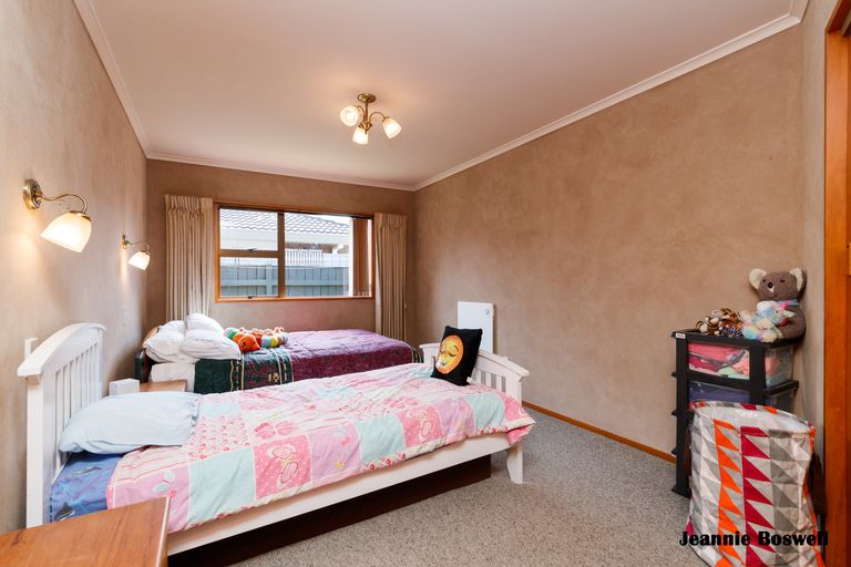 Photo of property in 43 Ihaka Street, Hokowhitu, Palmerston North, 4410