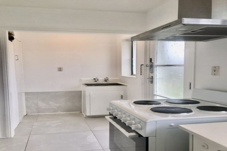 Photo of property in 185 Ti Rakau Drive, Pakuranga Heights, Auckland, 2010