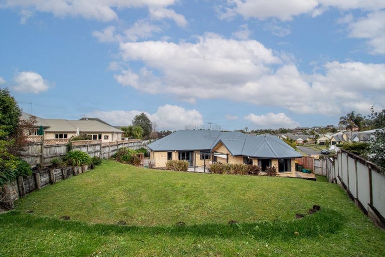 Photo of property in 24 Roderick Place, Rototuna, Hamilton, 3210