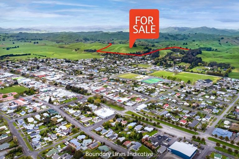 Photo of property in 113 Kaitawa Road, Hautere, Otaki, 5582