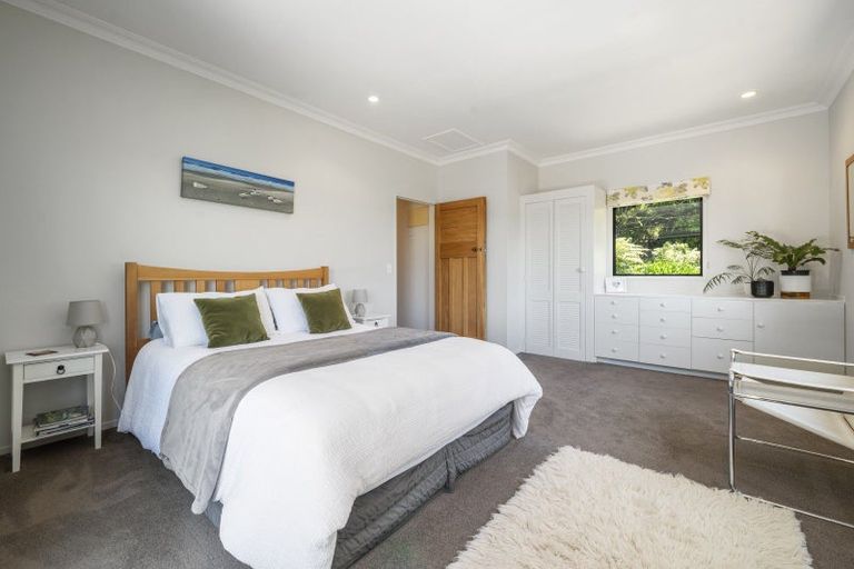 Photo of property in 17 Silich Street, Acacia Bay, Taupo, 3330