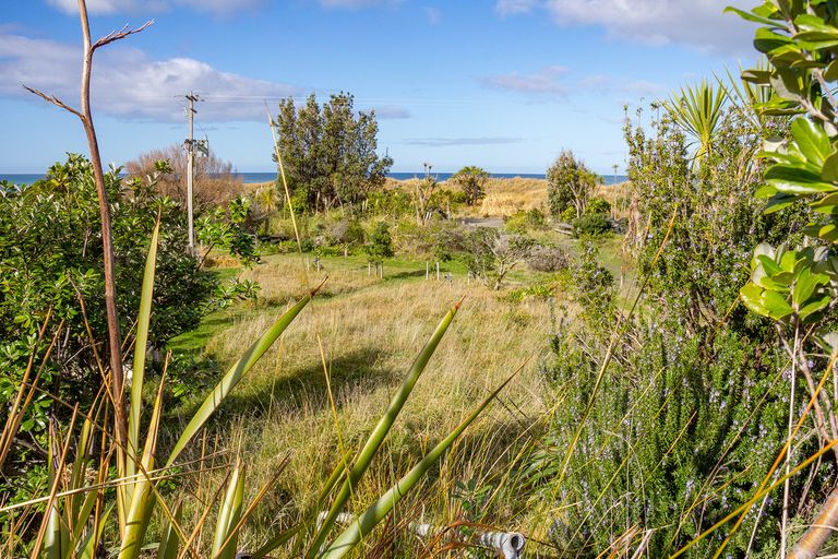 Photo of property in 1 Sandy Bay Drive, Mataikona, Tinui, 5889