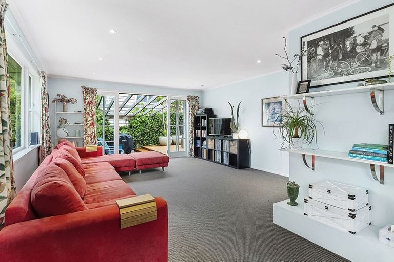 Photo of property in 84 Chester Road, Tawa, Wellington, 5028