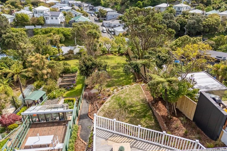 Photo of property in 40 Mckinley Crescent, Brooklyn, Wellington, 6021