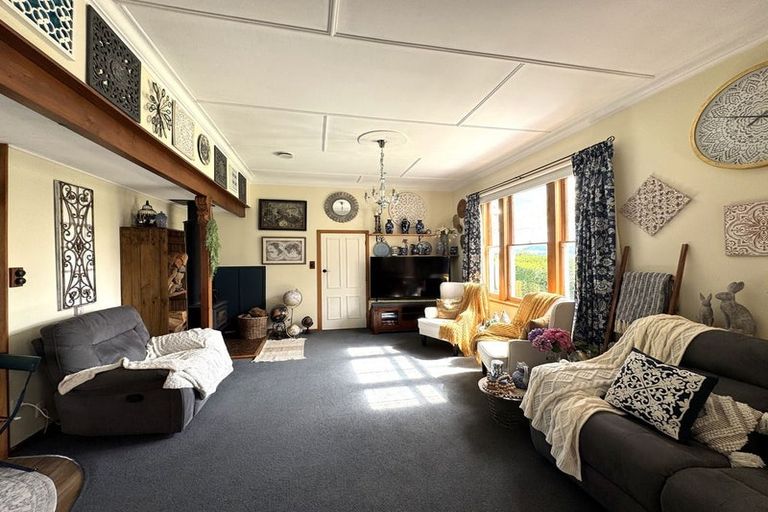 Photo of property in 4 Hinahina Road, Owaka, 9586