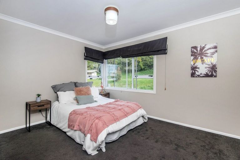 Photo of property in 11 Kimball Place, Johnsonville, Wellington, 6037
