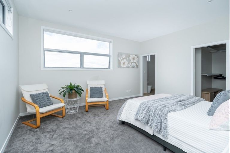 Photo of property in 25b Shrule Place, Huntington, Hamilton, 3210