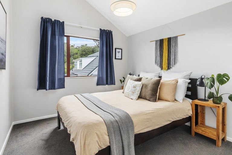 Photo of property in 26a Black Rock Road, Newlands, Wellington, 6037