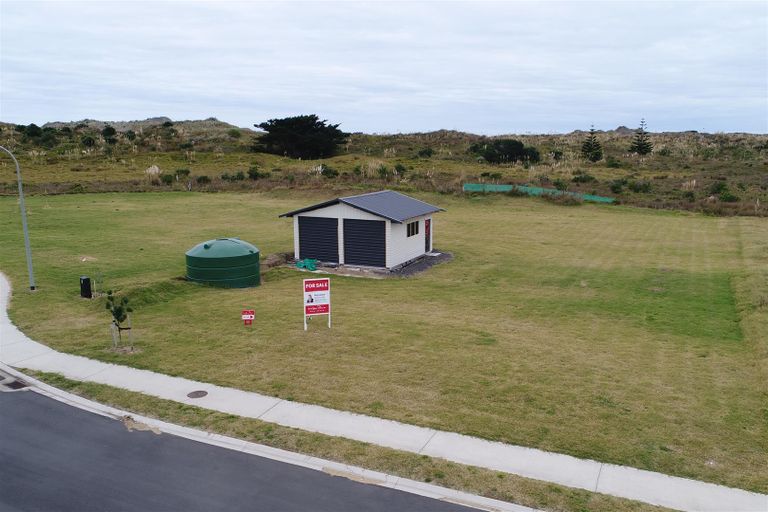 Photo of property in 46 Westside Road, Port Waikato, Tuakau, 2695