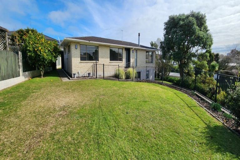 Photo of property in 17 Antonia Place, Bell Block, New Plymouth, 4312