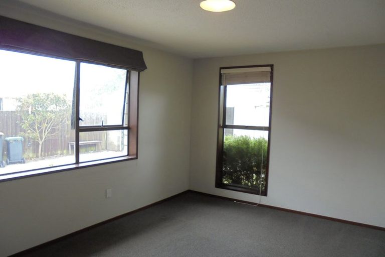 Photo of property in 1/204 Grimseys Road, Redwood, Christchurch, 8051