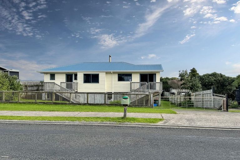 Photo of property in 560 Pukehina Parade, Pukehina, 3189