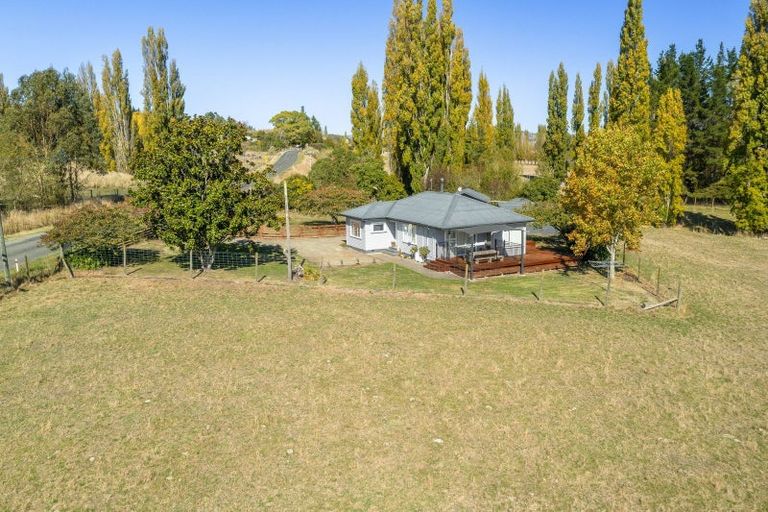 Photo of property in 472 Maharakeke Road, Waipukurau, 4281