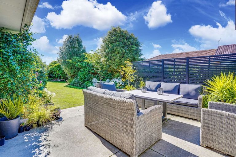 Photo of property in 52 Steadman Road, Broomfield, Christchurch, 8042