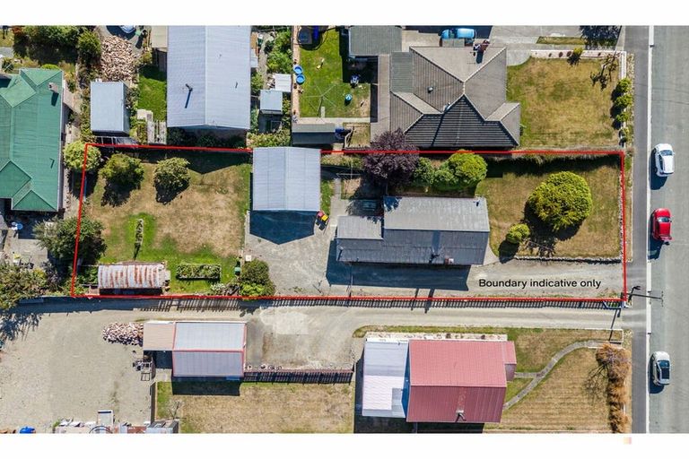 Photo of property in 76 Shearman Street, Waimate, 7924