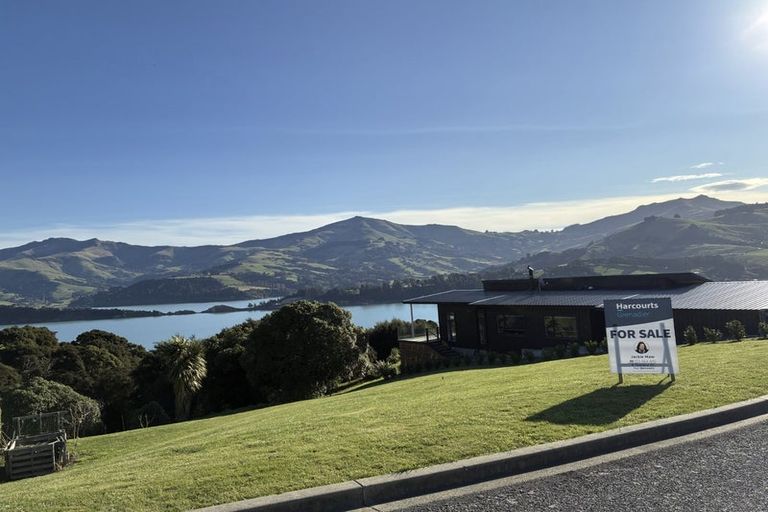Photo of property in 5 Totara Drive, Duvauchelle, 7581