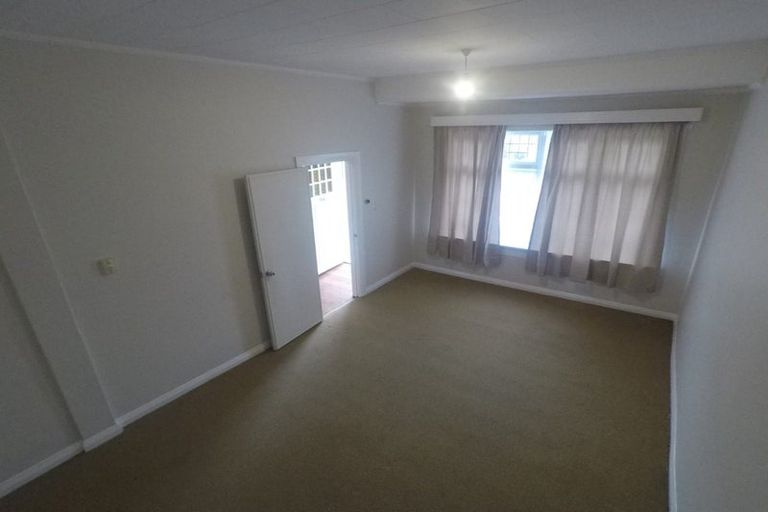 Photo of property in 177 Tasman Street, Mount Cook, Wellington, 6021