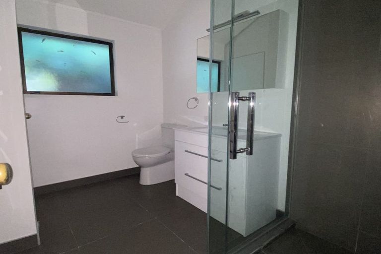 Photo of property in 7 Widmore Drive, Massey, Auckland, 0614