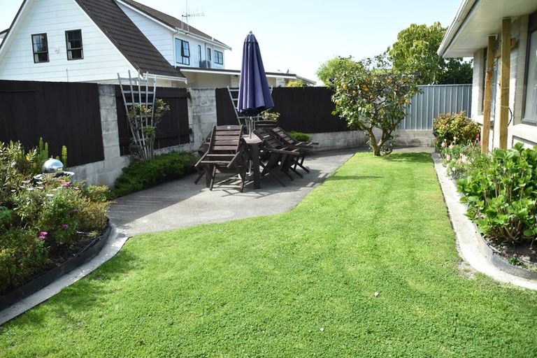 Photo of property in 25 Surrey Street, Taradale, Napier, 4112