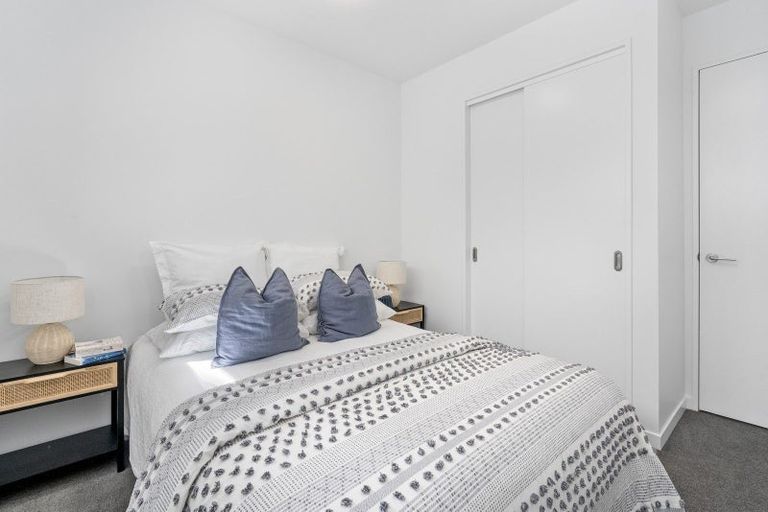 Photo of property in 2/69 Tiketike Way, Brooklyn, Wellington, 6021