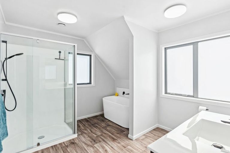 Photo of property in 5 Falla Street, Paraparaumu Beach, Paraparaumu, 5032