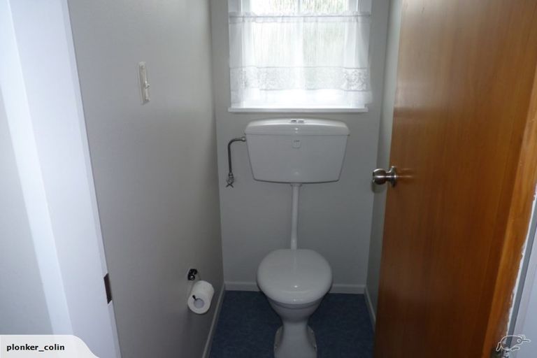 Photo of property in 18 Te Arataura Street, Takapuwahia, Porirua, 5022