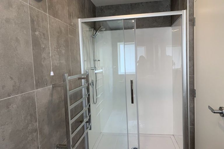 Photo of property in 72a Kerrykeel Drive, Flat Bush, Auckland, 2019