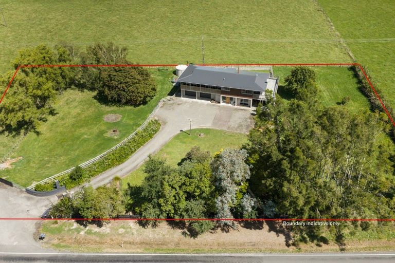 Photo of property in 570 Ashhurst Road, Ashhurst, Palmerston North, 4470