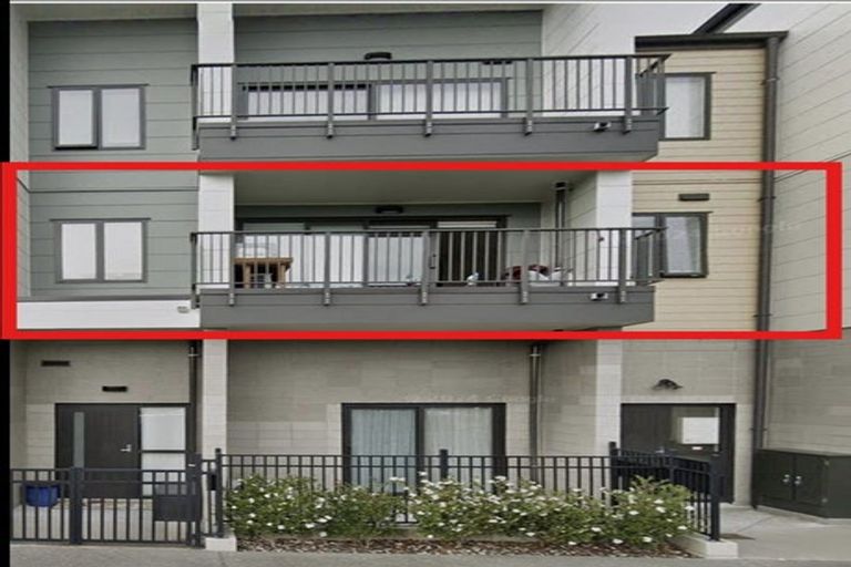 Photo of property in 1/2 Mahalo Avenue, Wiri, Auckland, 2104