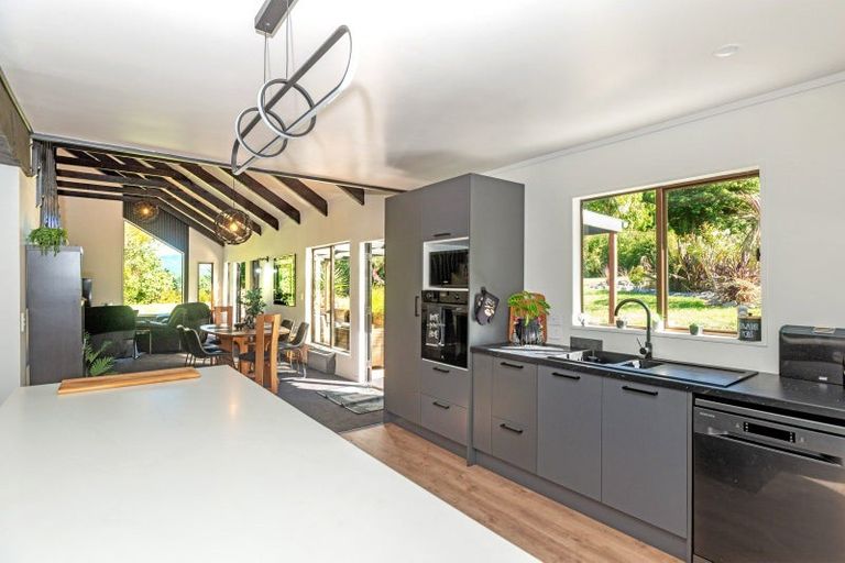 Photo of property in 1131 Whakarau Road, Otoko, Te Karaka, 4092