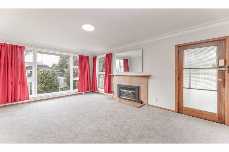 Photo of property in 8 Aorangi Road, Papanui, Christchurch, 8053