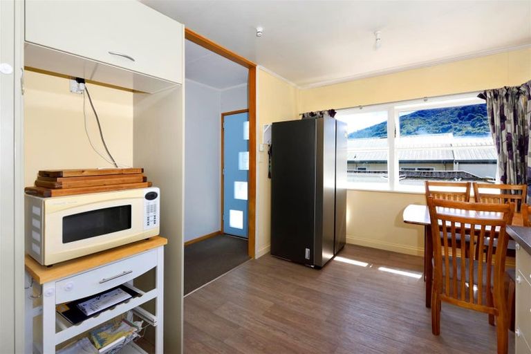 Photo of property in 2/87 Scotia Street, Wakatu, Nelson, 7011