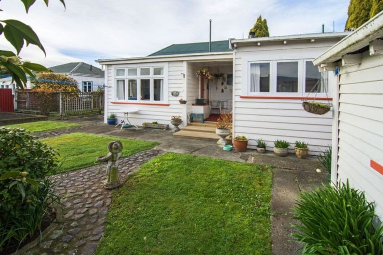 Photo of property in 14 Hessey Street, Masterton, 5810