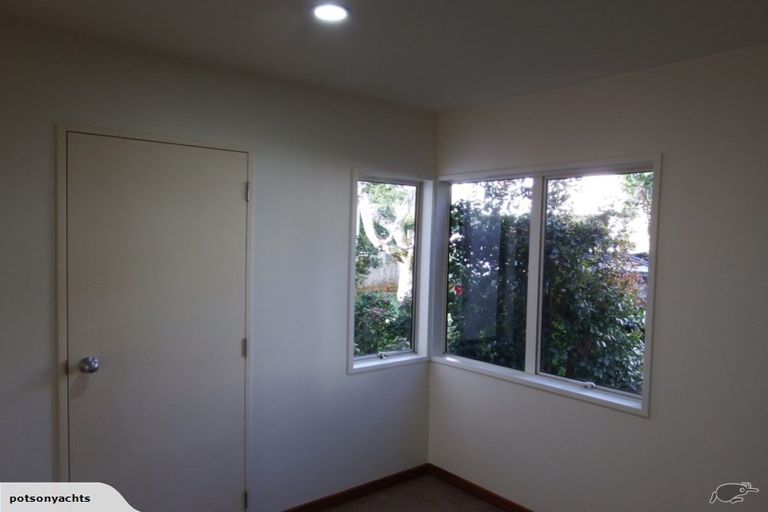 Photo of property in 5 Alfred Street, Northcote Point, Auckland, 0627