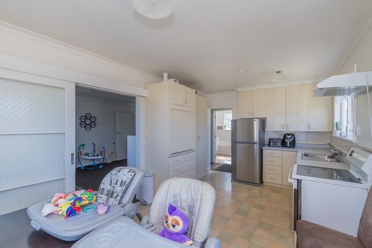 Photo of property in 21 Cornwall Street, Levin, 5510