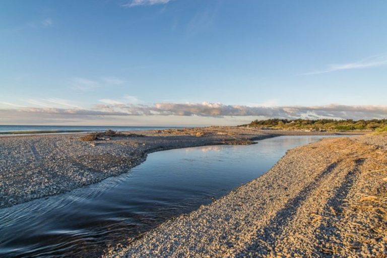 Photo of property in 10 Rodney Avenue, Te Horo Beach, Otaki, 5581