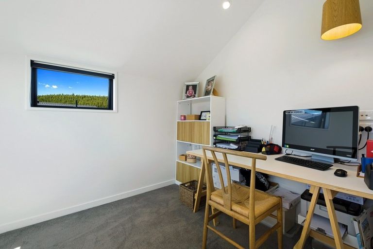 Photo of property in 57 Minaret Ridge, Wanaka, 9305