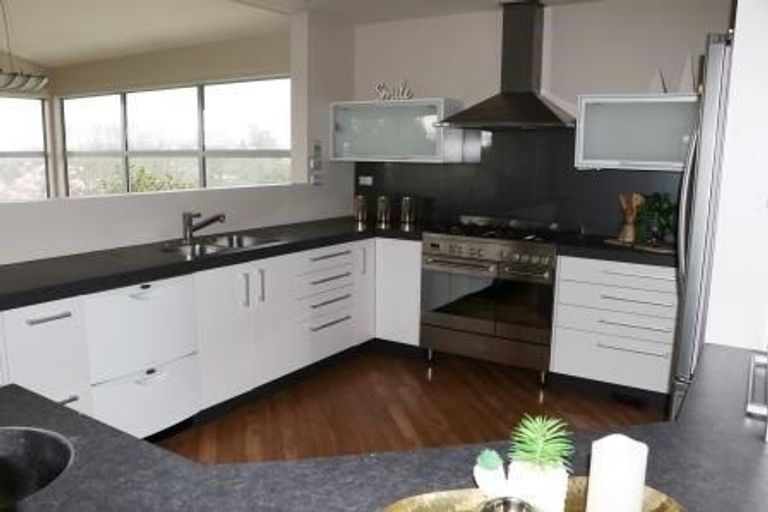 Photo of property in 41 Ranui Street, Dinsdale, Hamilton, 3204