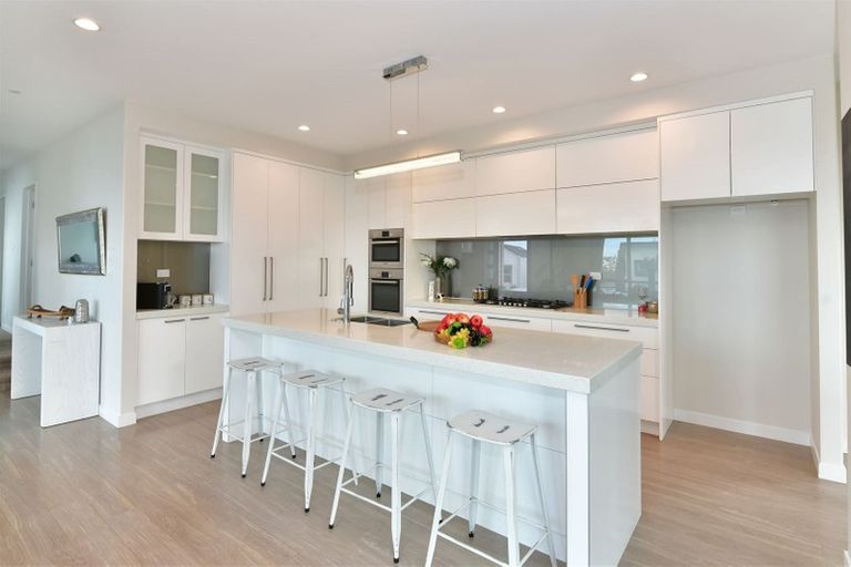 Photo of property in 23 Galbraith Greens, Silverdale, 0932